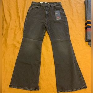 Levi’s 70s high flare jeans in black
